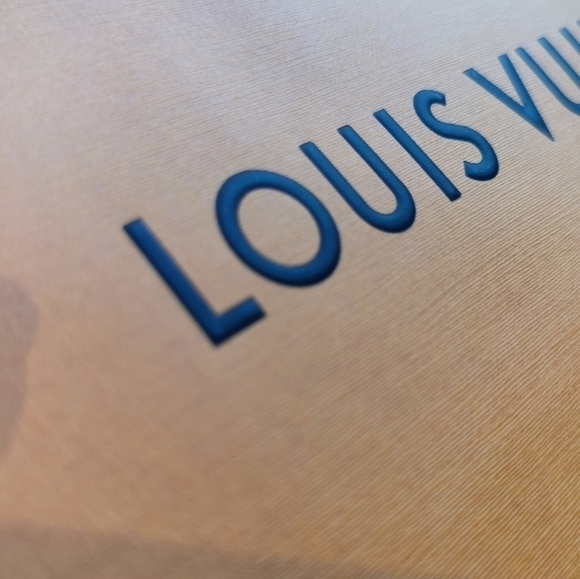 Authentic LV storage gift bag - Picture 2 of 6